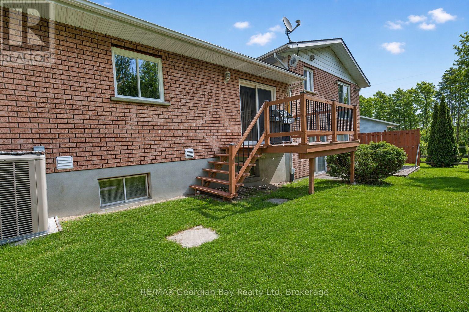 63 Lepage Drive, Penetanguishene, Ontario  L9M 1R5 - Photo 29 - S13623980