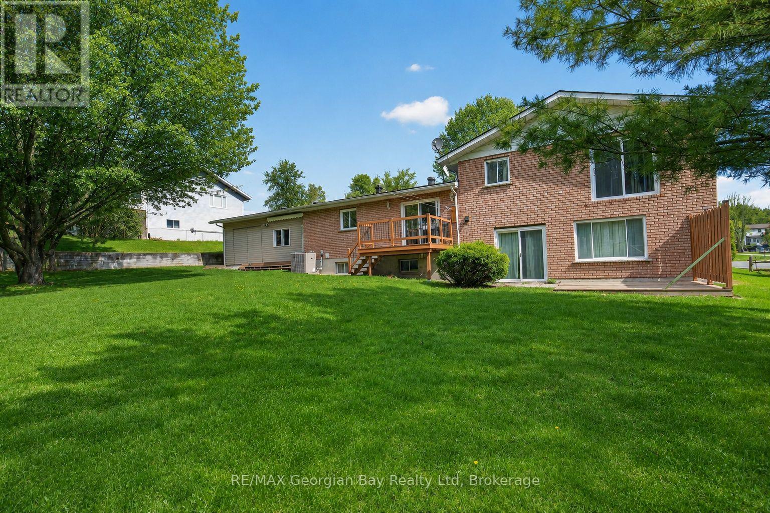63 Lepage Drive, Penetanguishene, Ontario  L9M 1R5 - Photo 32 - S13623980
