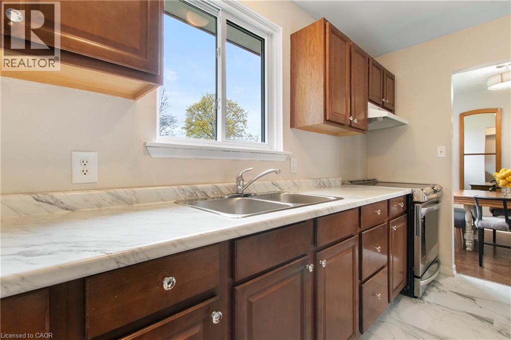 29 Woodlawn Avenue, Brantford, Ontario  N3V 1A4 - Photo 4 - 40852231