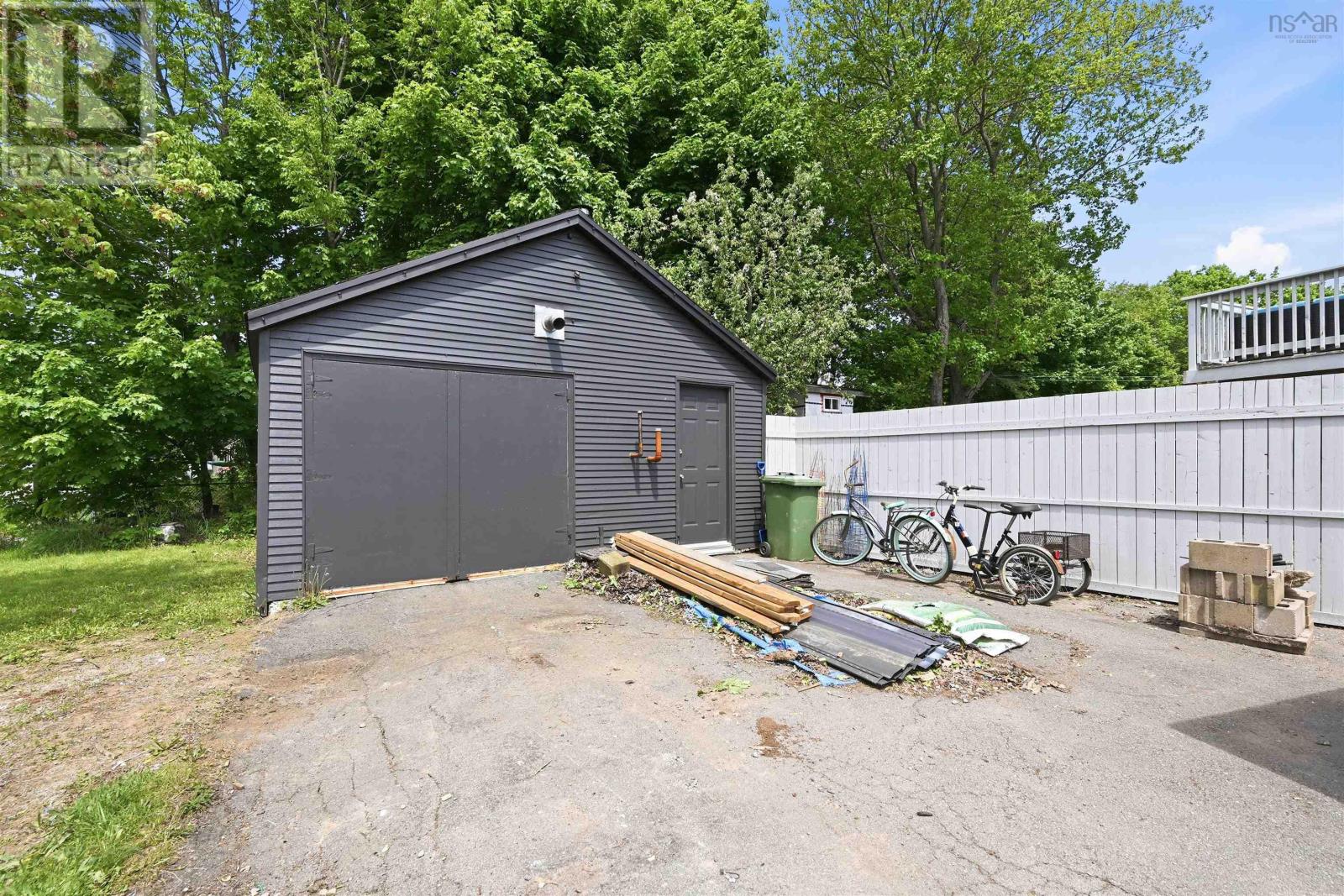 11 Fenwick Street, Dartmouth, Nova Scotia  B2Y 2J8 - Photo 48 - 202614245