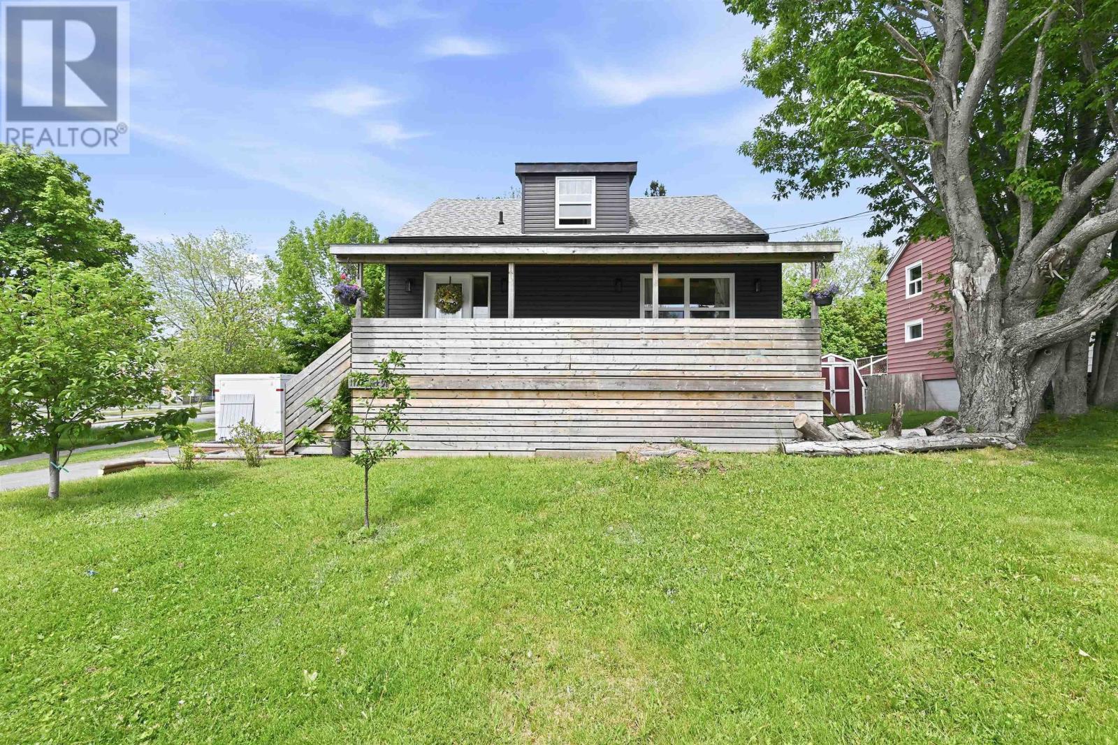 11 Fenwick Street, Dartmouth, Nova Scotia  B2Y 2J8 - Photo 36 - 202614245
