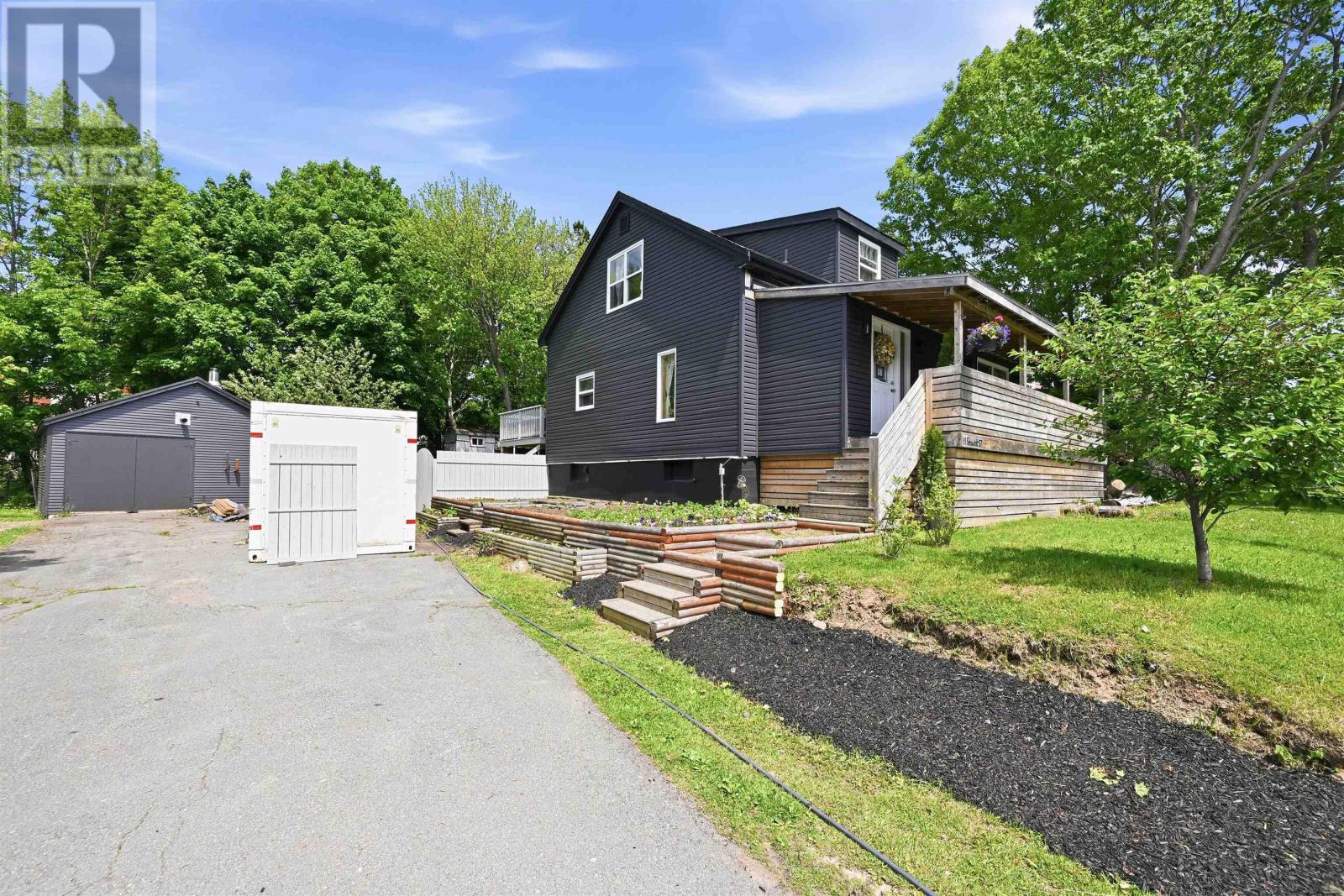 11 Fenwick Street, Dartmouth, Nova Scotia  B2Y 2J8 - Photo 49 - 202614245
