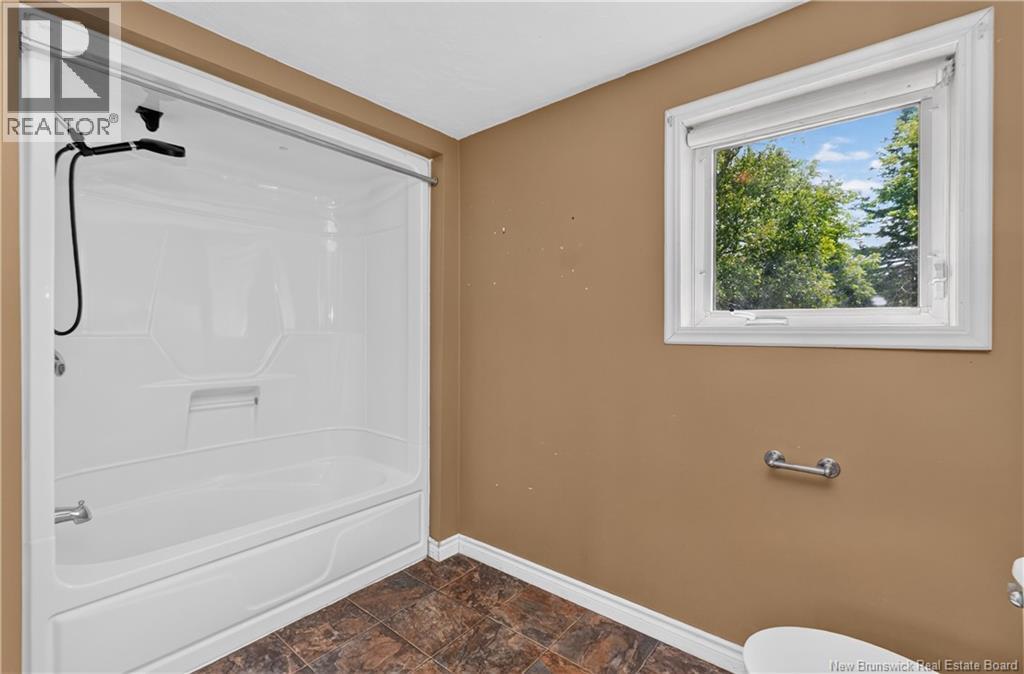 1109 Saint-Joseph, Sainte-Marie-De-Kent, New Brunswick  E4S 2J3 - Photo 9 - NB145116
