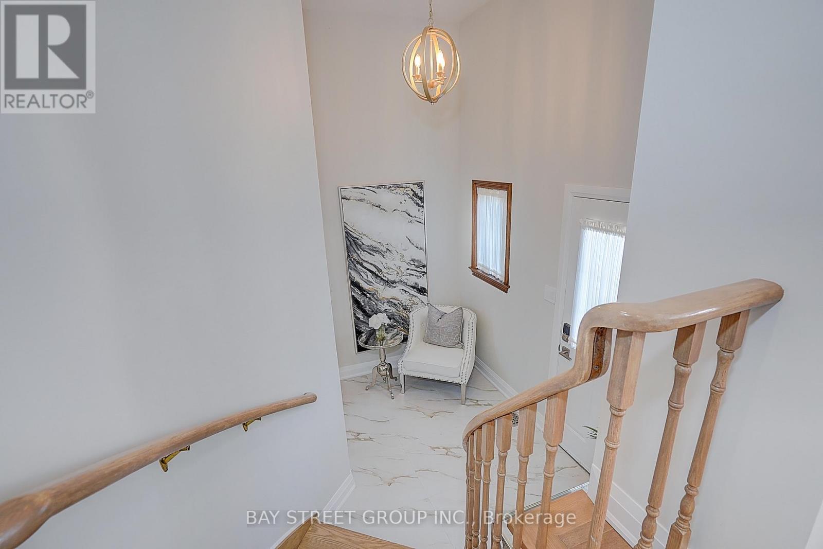107 Crawford Rose Drive, Aurora, Ontario  L4G 4S1 - Photo 6 - N13569952
