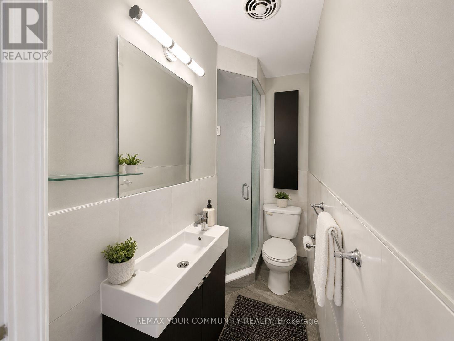 536 Lynett Crescent, Richmond Hill, Ontario L4C 2V9 - Photo 7 - N13621936