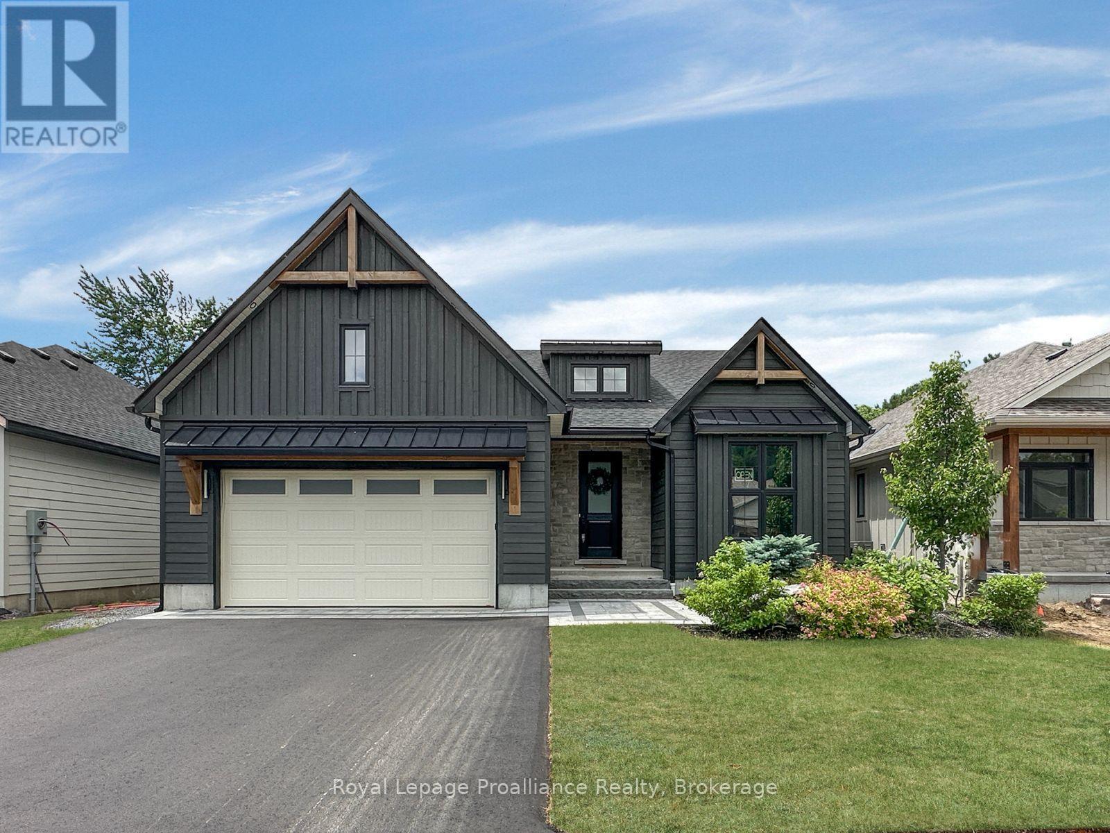 37 DEERVIEW DRIVE, Quinte West, Ontario