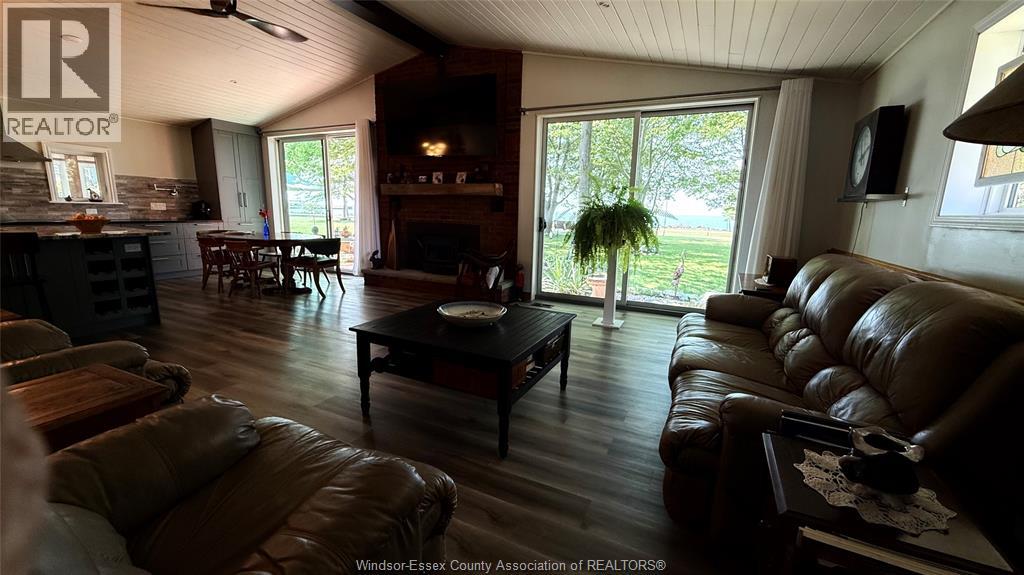 965 West Shore Road, Pelee Island, Ontario  N0R 1M0 - Photo 10 - 26018486