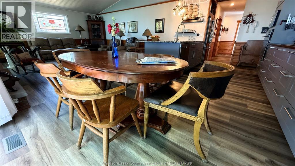 965 West Shore Road, Pelee Island, Ontario  N0R 1M0 - Photo 12 - 26018486