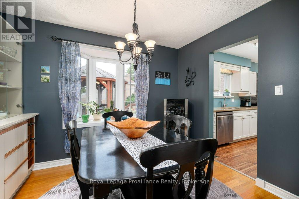 29 Hope Crescent, Belleville, Ontario  K8P 4S3 - Photo 11 - X13624070