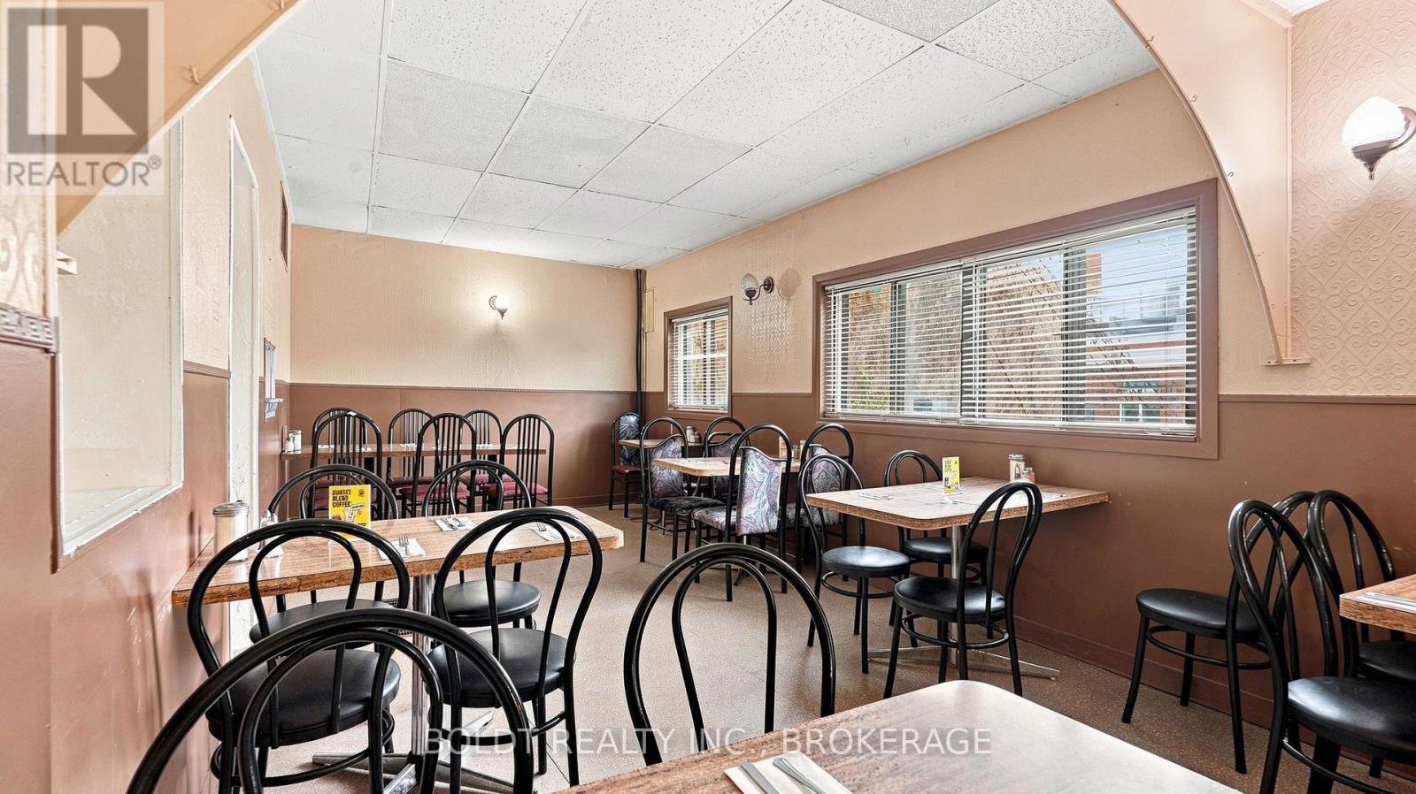 180 St. Paul Street W, St. Catharines, Ontario  L2R 3M2 - Photo 20 - X13623986