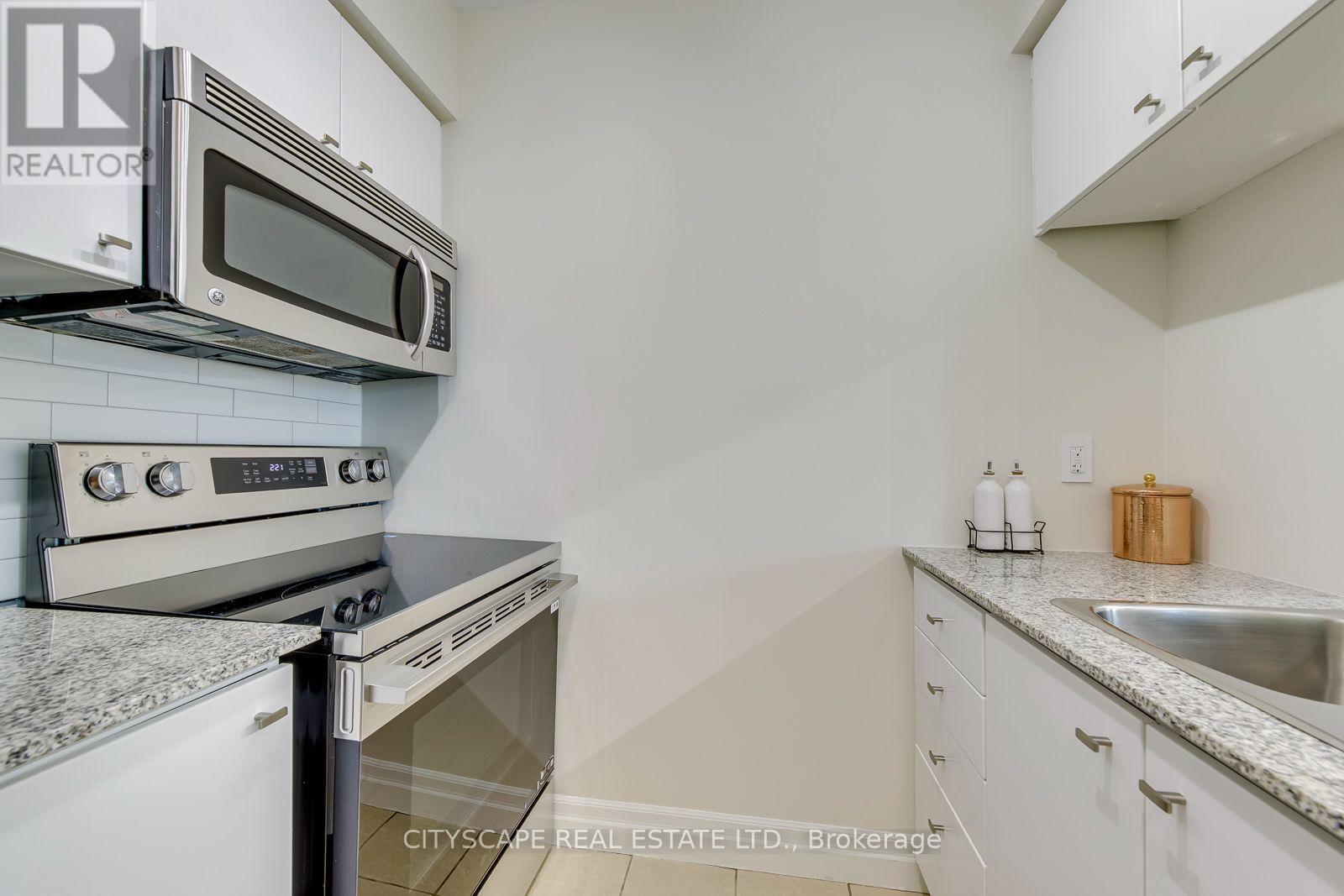 1108 - 8 Scollard Street, Toronto, Ontario  M5R 1M2 - Photo 11 - C13624086