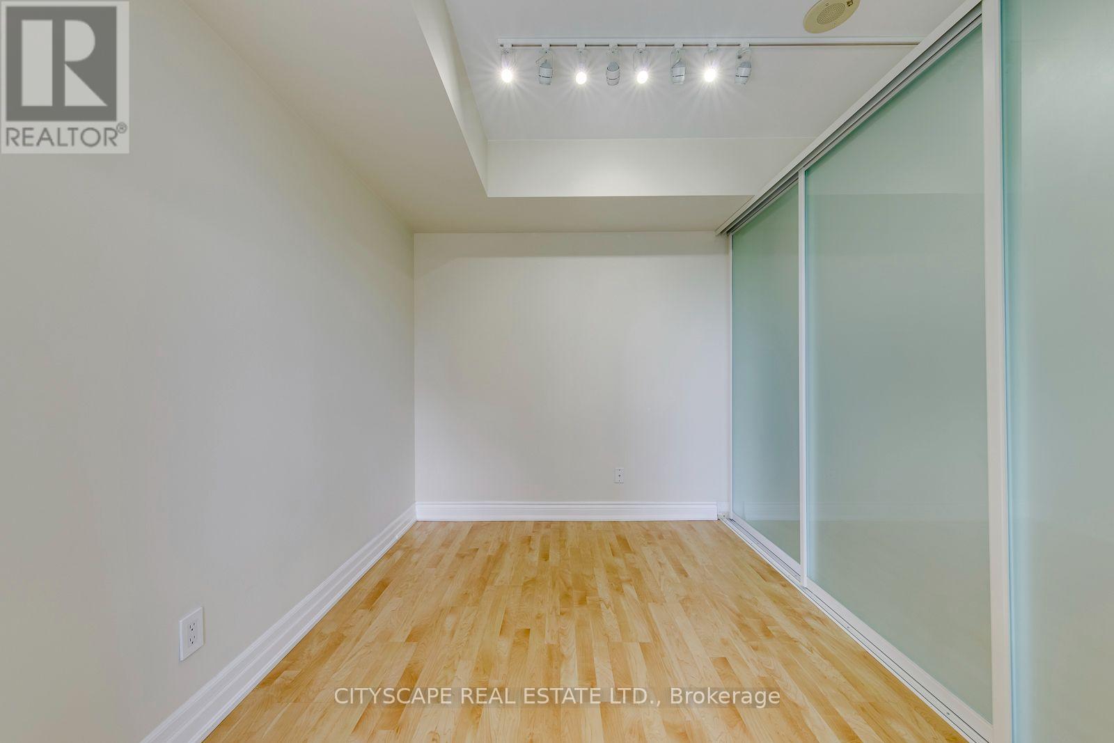 1108 - 8 Scollard Street, Toronto, Ontario  M5R 1M2 - Photo 13 - C13624086