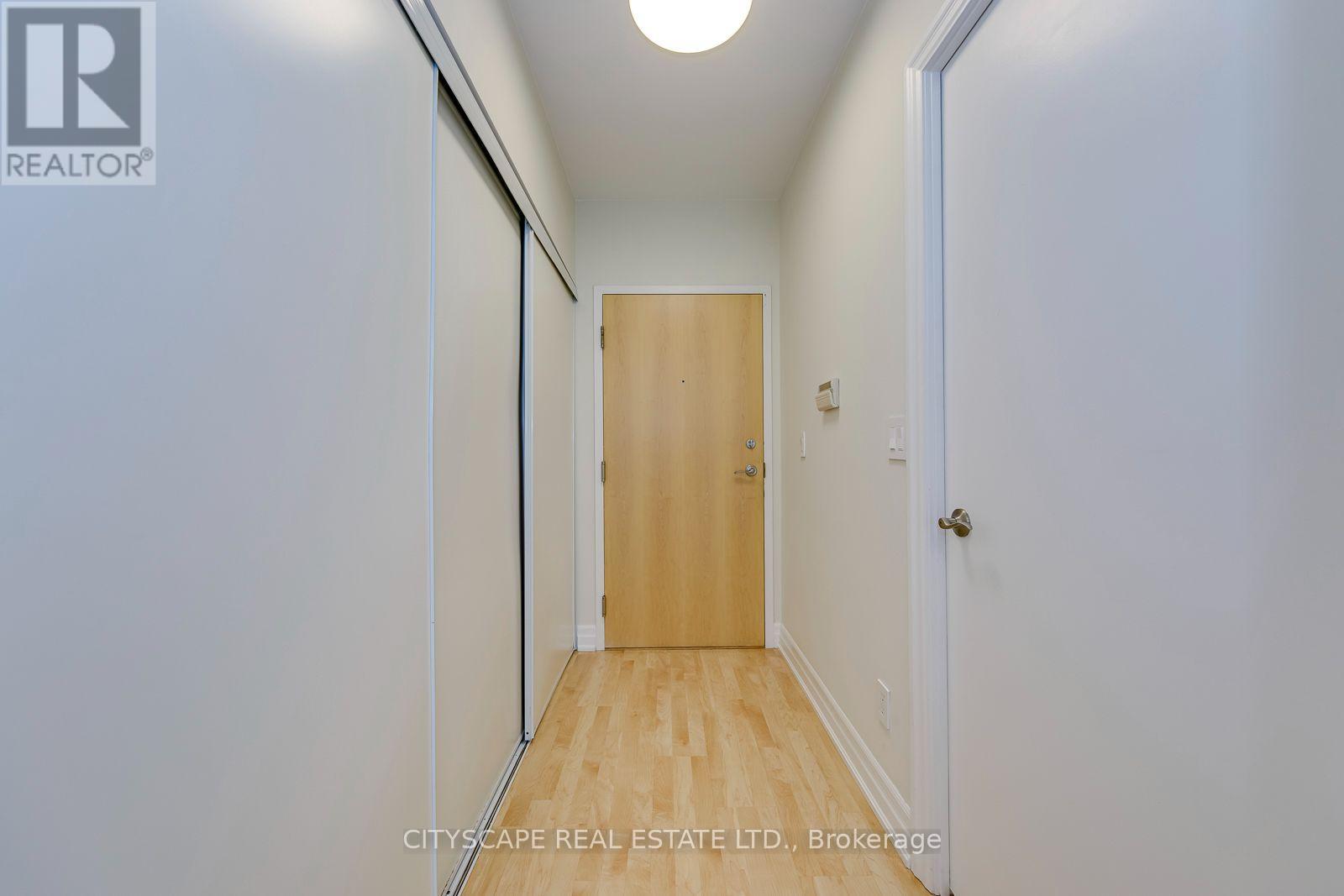 1108 - 8 Scollard Street, Toronto, Ontario  M5R 1M2 - Photo 3 - C13624086