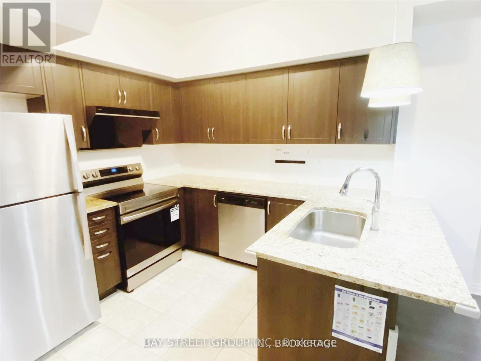 23 - 11 Eaton Park Lane, Toronto, Ontario M1W 0A5 - Photo 4 - E13624000