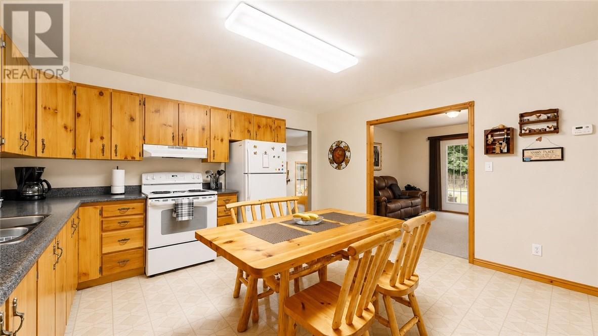 20612 Hwy 540, Manitoulin Island, Ontario    - Photo 49 - 2129239