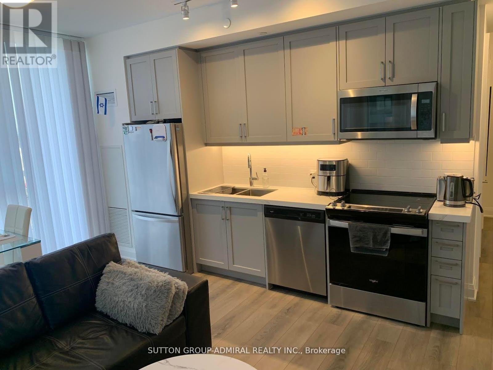 702 - 20 Gatineau Drive, Vaughan, Ontario  L4J 0L3 - Photo 2 - N13624068