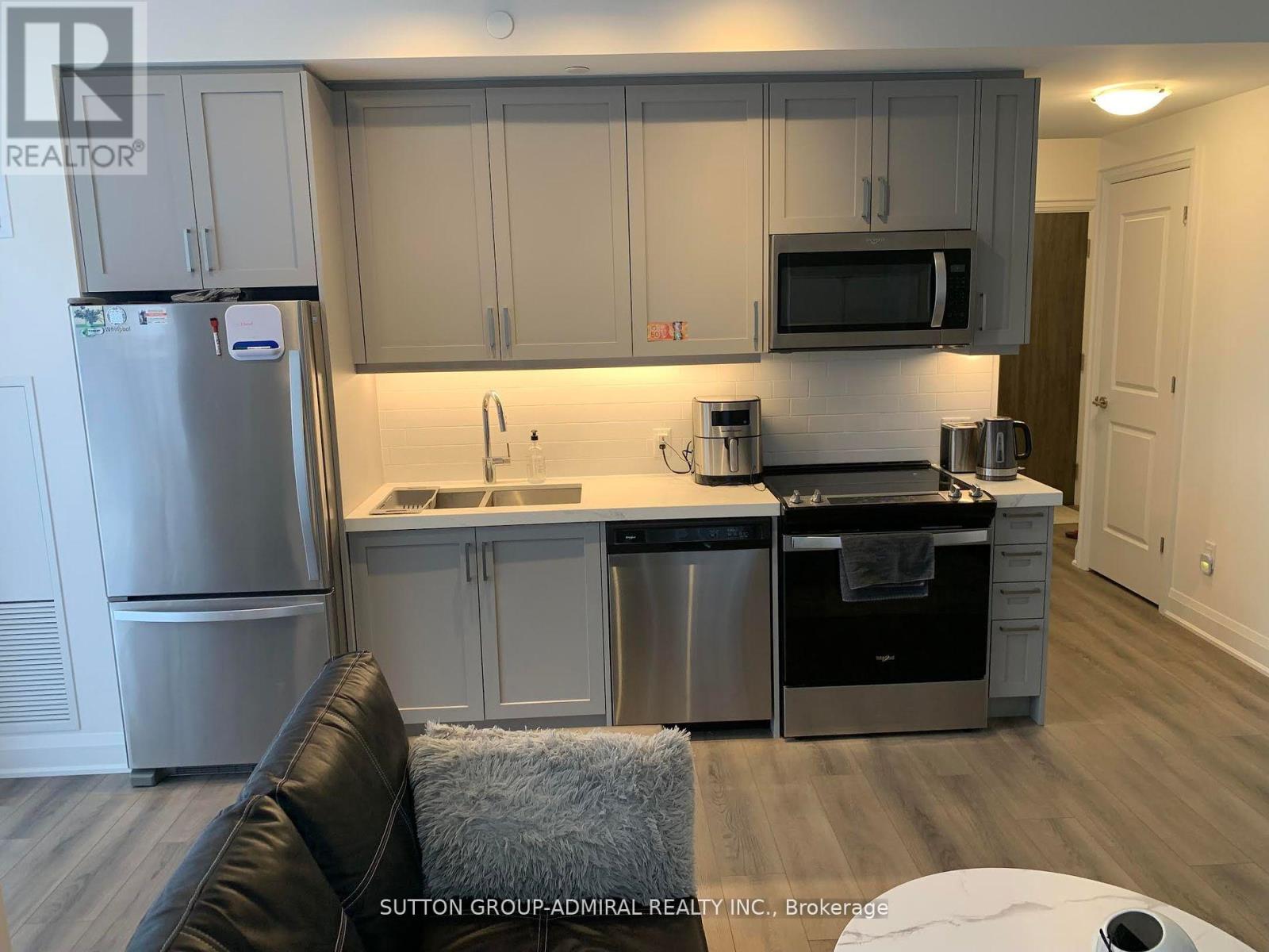 702 - 20 Gatineau Drive, Vaughan, Ontario  L4J 0L3 - Photo 4 - N13624068