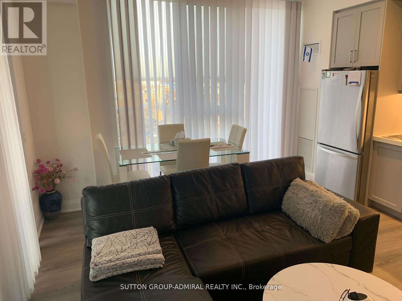 702 - 20 Gatineau Drive, Vaughan, Ontario  L4J 0L3 - Photo 5 - N13624068