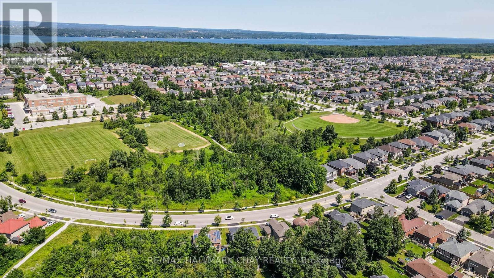 94 Sandringham Drive, Barrie, Ontario  L4M 7J5 - Photo 24 - S13624004