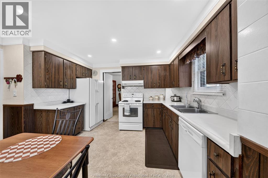 2333 Chilver, Windsor, Ontario  N8W 2V6 - Photo 13 - 26018500