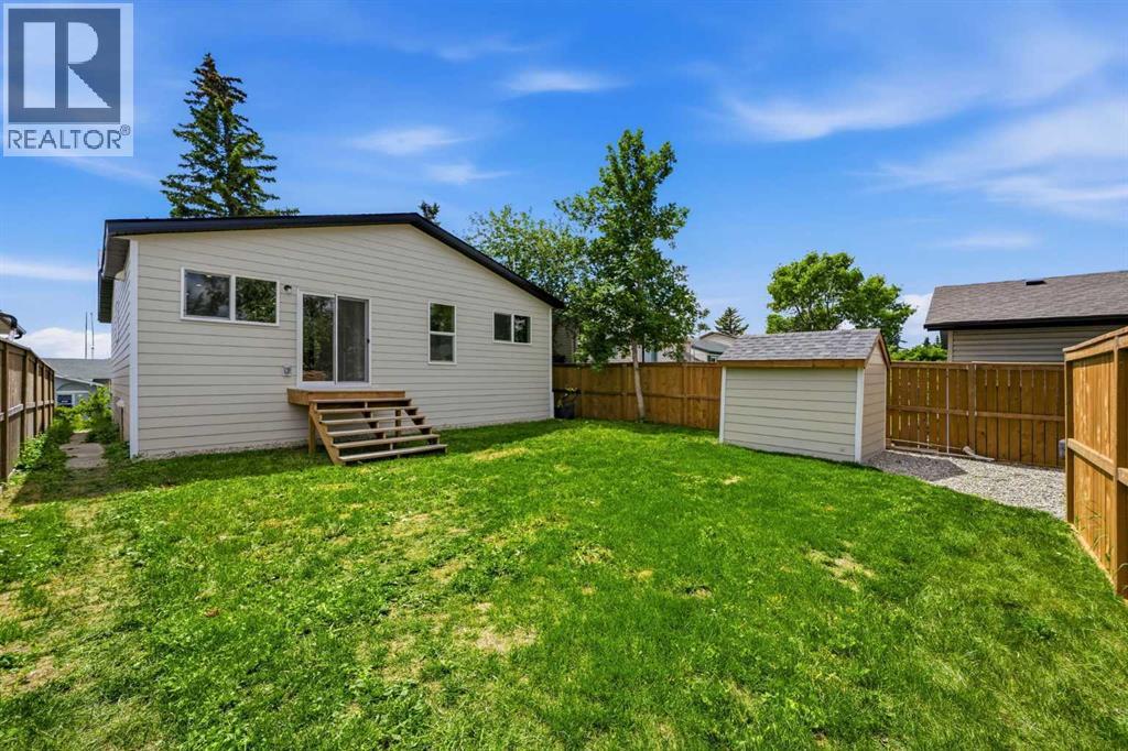 131 Fallswater Road NE, Calgary, Alberta  T3J 1B2 - Photo 28 - A2324671