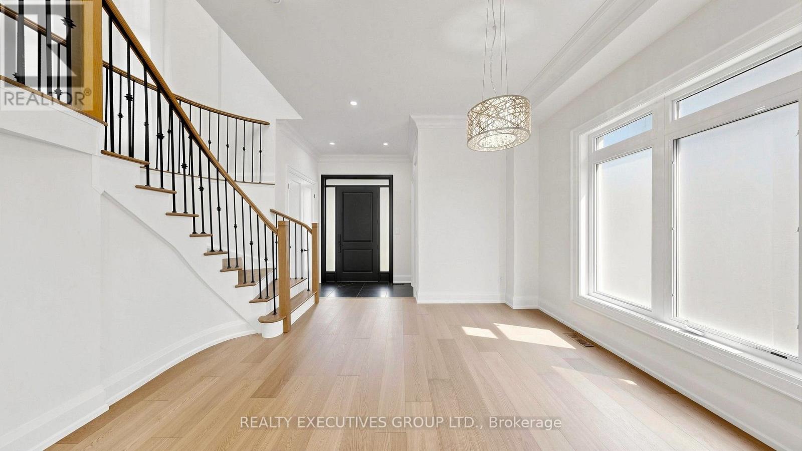 8 Limelight Street, Richmond Hill, Ontario  L3E 0P9 - Photo 6 - N13615780