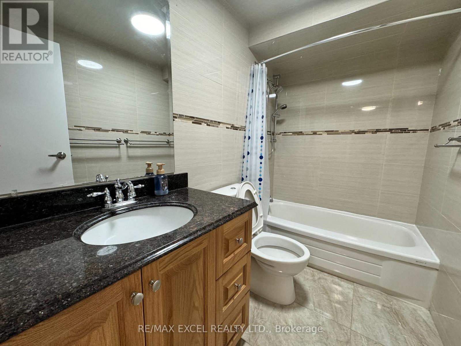 27 Manston Crescent, Markham, Ontario  L3R 7A5 - Photo 6 - N13621948
