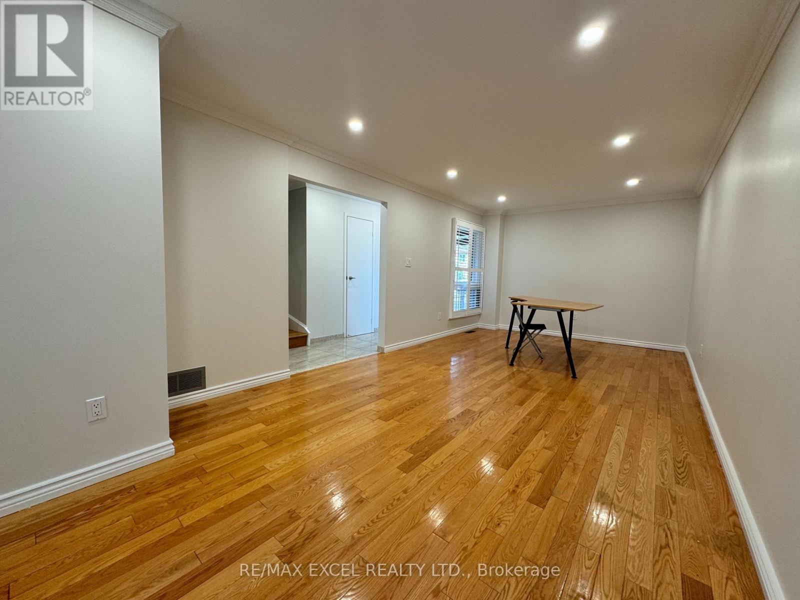 27 Manston Crescent, Markham, Ontario  L3R 7A5 - Photo 2 - N13621948