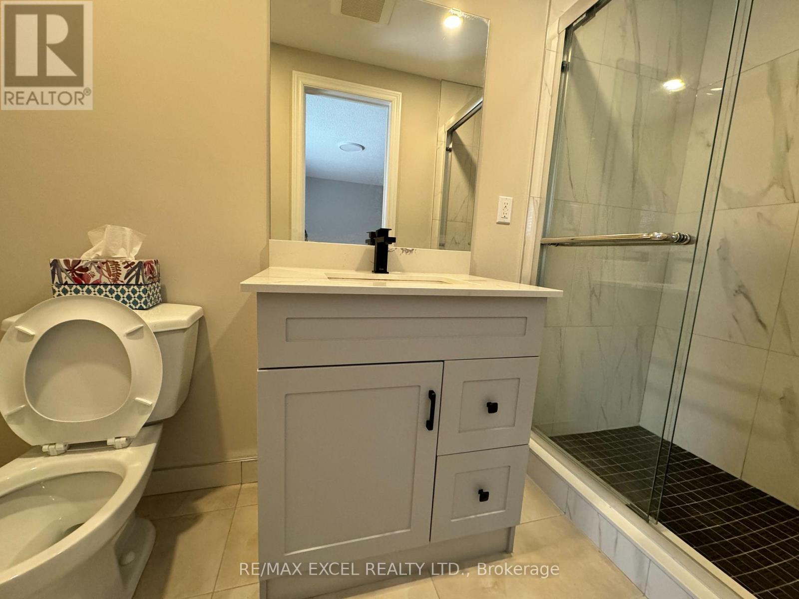 27 Manston Crescent, Markham, Ontario  L3R 7A5 - Photo 4 - N13621948