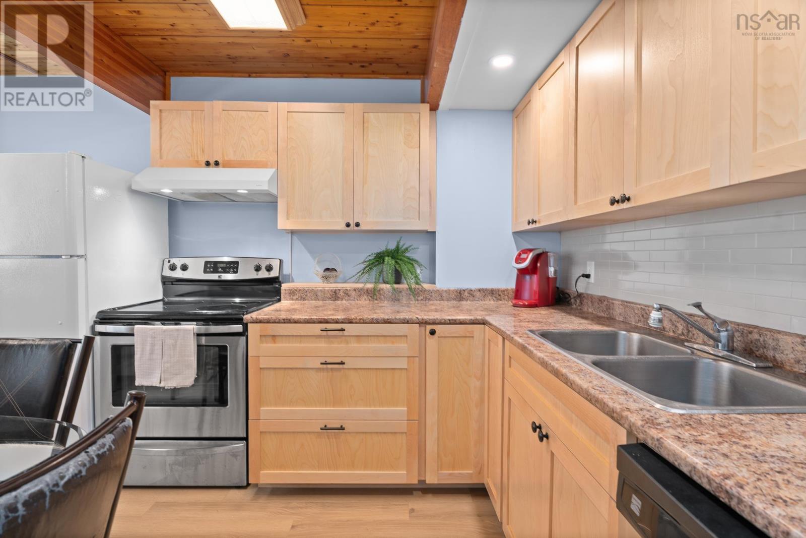 104 Bromley Road, Halifax, Nova Scotia  B3P 2L7 - Photo 8 - 202619198