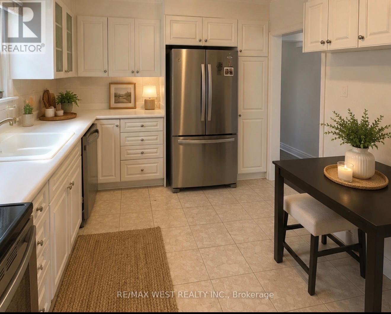 2 - 108 Kirknewton Road, Toronto, Ontario  M6E 3Y2 - Photo 10 - W13624022
