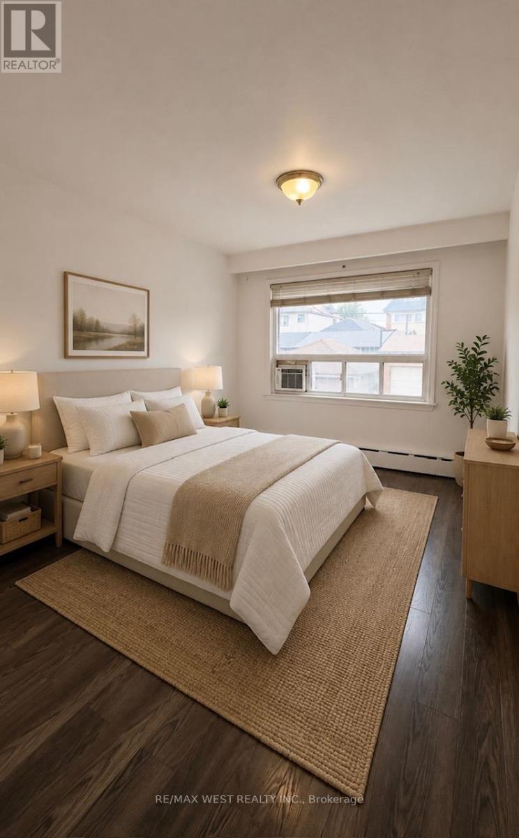 2 - 108 Kirknewton Road, Toronto, Ontario  M6E 3Y2 - Photo 15 - W13624022