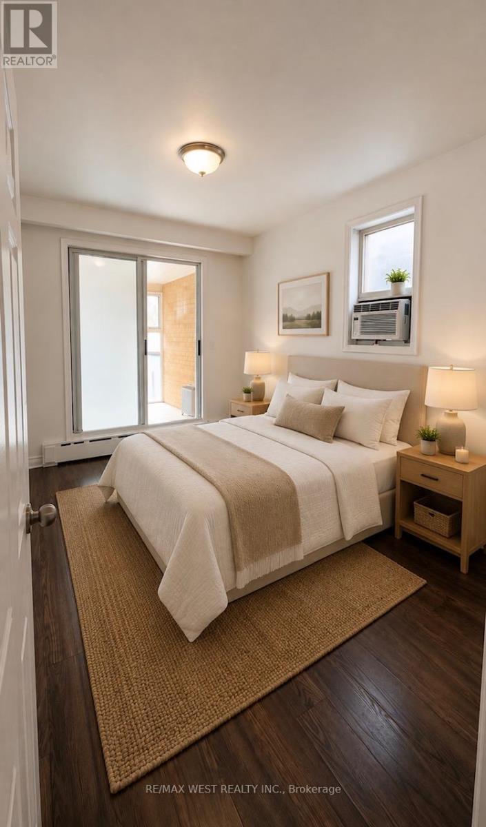 2 - 108 Kirknewton Road, Toronto, Ontario  M6E 3Y2 - Photo 17 - W13624022