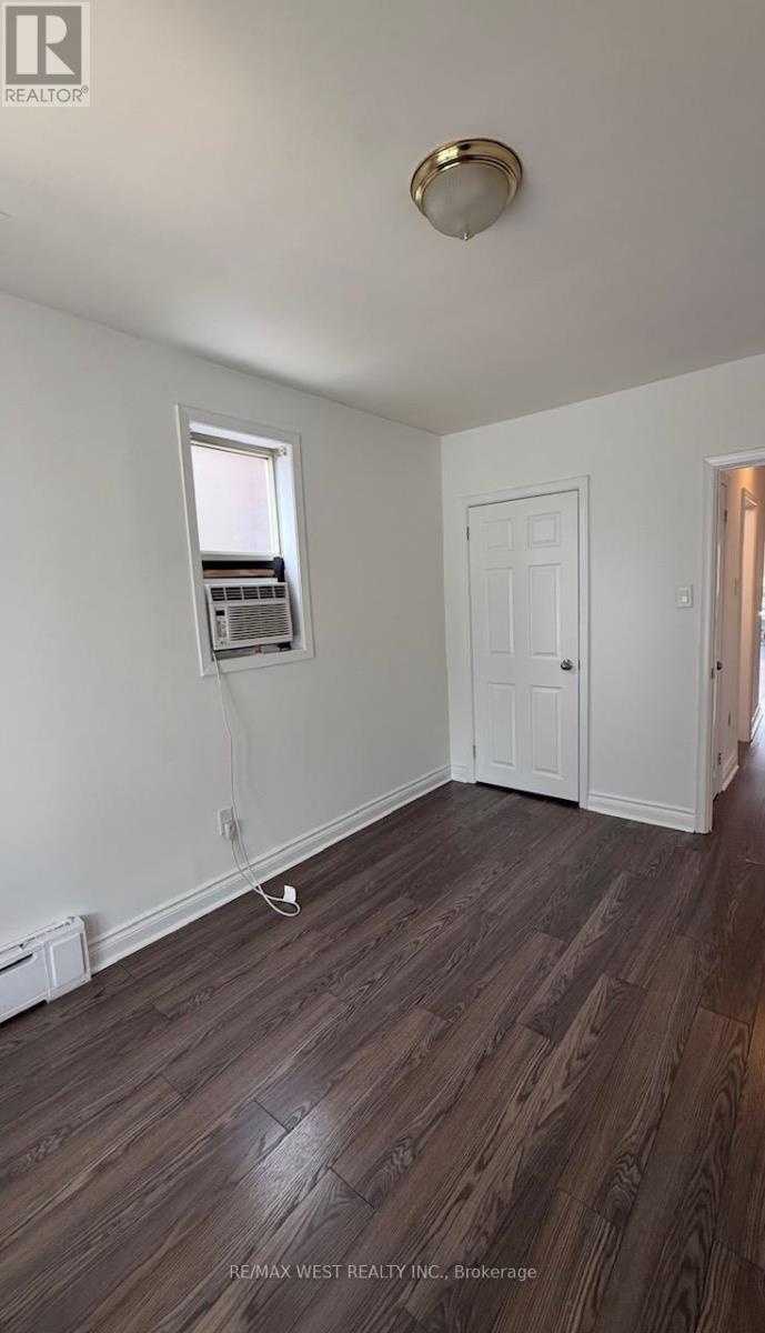 2 - 108 Kirknewton Road, Toronto, Ontario  M6E 3Y2 - Photo 18 - W13624022