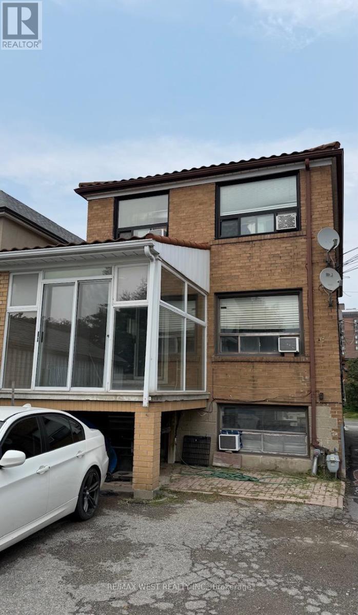 2 - 108 Kirknewton Road, Toronto, Ontario  M6E 3Y2 - Photo 22 - W13624022