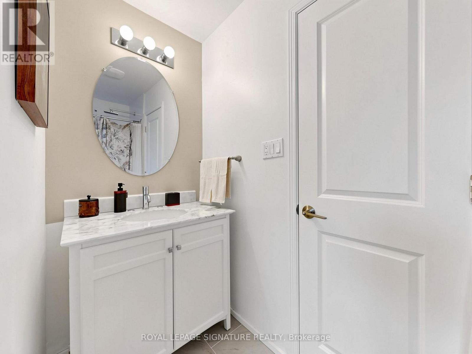 2094 Water's Edge Drive, Oakville, Ontario  L6L 1A4 - Photo 24 - W13624088