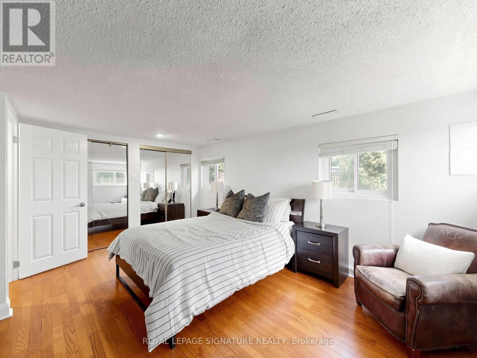 2094 Water's Edge Drive, Oakville, Ontario  L6L 1A4 - Photo 29 - W13624088