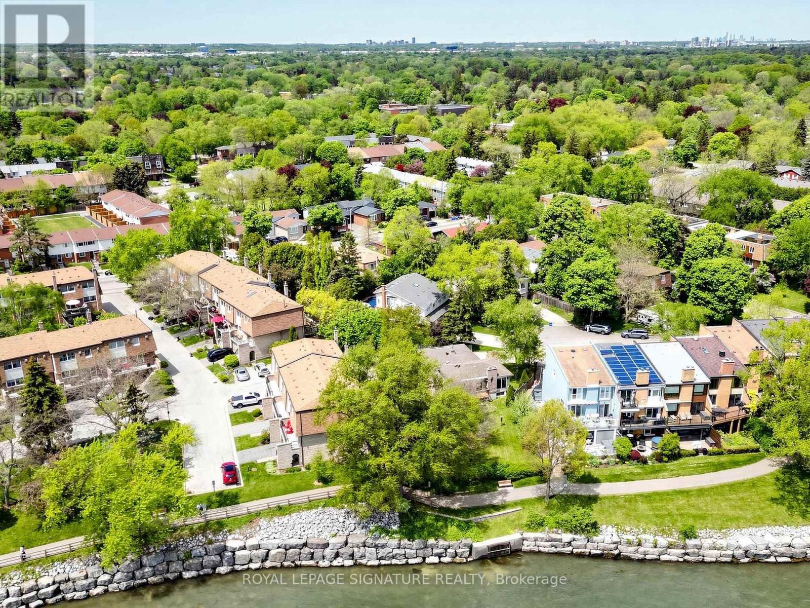 2094 Water's Edge Drive, Oakville, Ontario  L6L 1A4 - Photo 48 - W13624088