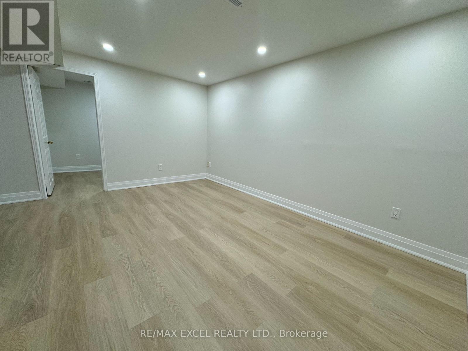 27 Manston Crescent, Markham, Ontario  L3R 7A5 - Photo 12 - N13621948