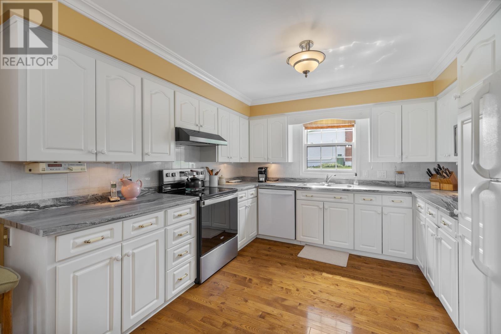 6 Millbrook Drive, Stratford, Prince Edward Island  C1B 1X8 - Photo 13 - 202619203