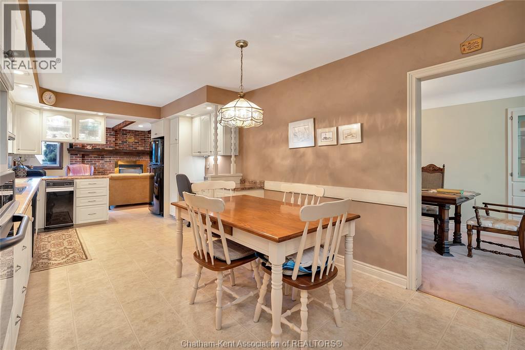 12980 Longwoods Road, Thamesville, Ontario  N0P 2K0 - Photo 12 - 26010124