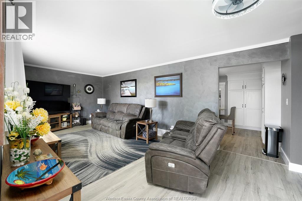 5075 Manning Road, Tecumseh, Ontario  N0R 1K0 - Photo 7 - 26018404