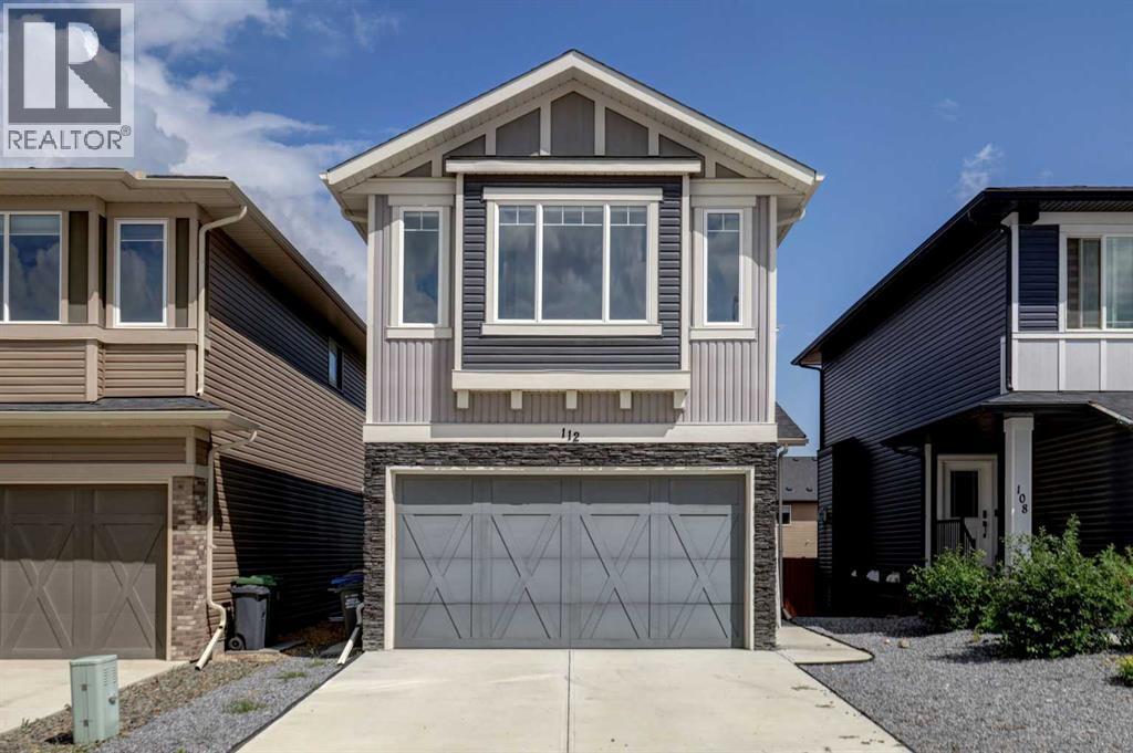 112 Emberside Place, Cochrane, Alberta  T4C 3A8 - Photo 2 - A2325257