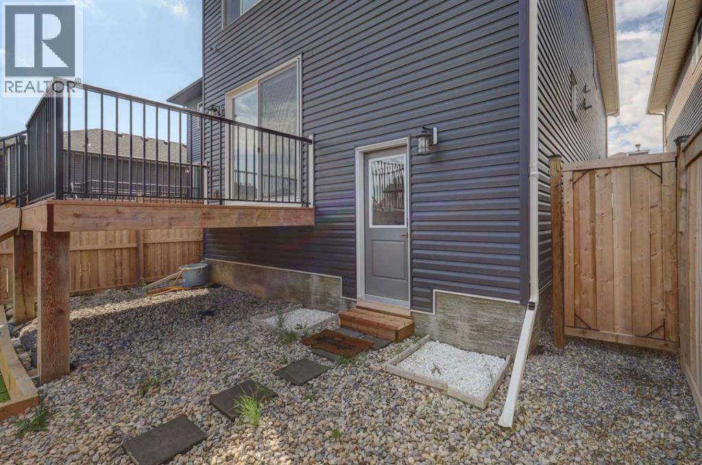 112 Emberside Place, Cochrane, Alberta  T4C 3A8 - Photo 32 - A2325257