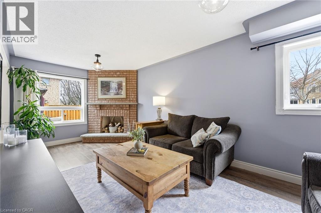 31 Wakefield Lane, Waterdown, Ontario  L8B 0M7 - Photo 7 - 40846808