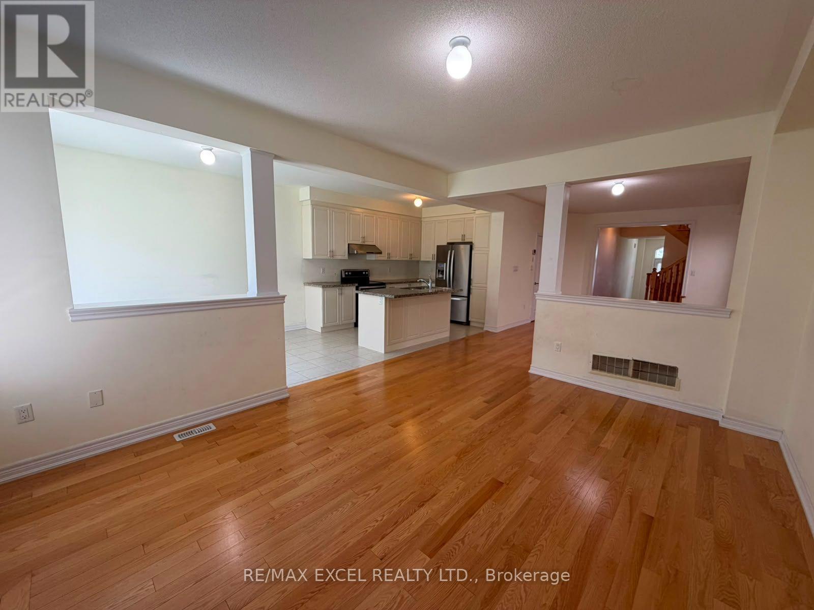 48 Falconridge Terrace, East Gwillimbury, Ontario  L9N 0R2 - Photo 10 - N13533990
