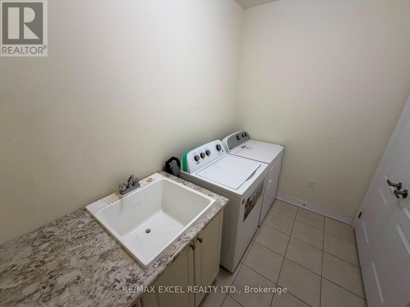 48 Falconridge Terrace, East Gwillimbury, Ontario  L9N 0R2 - Photo 14 - N13533990