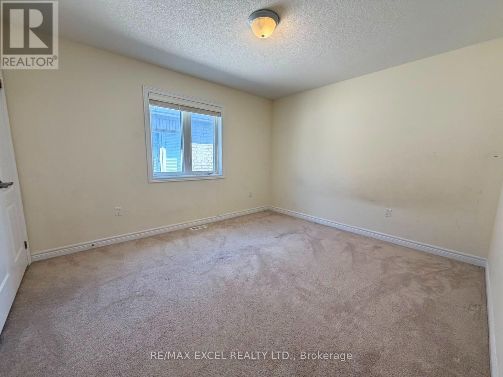 48 Falconridge Terrace, East Gwillimbury, Ontario  L9N 0R2 - Photo 8 - N13533990