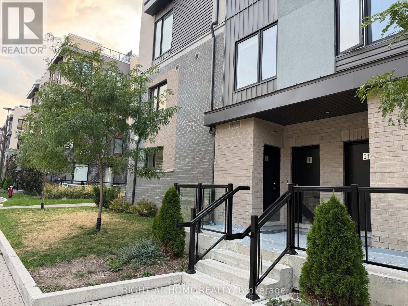 2 - 3562 Colonial Drive, Mississauga, Ontario  L5L 5R9 - Photo 2 - W13606764