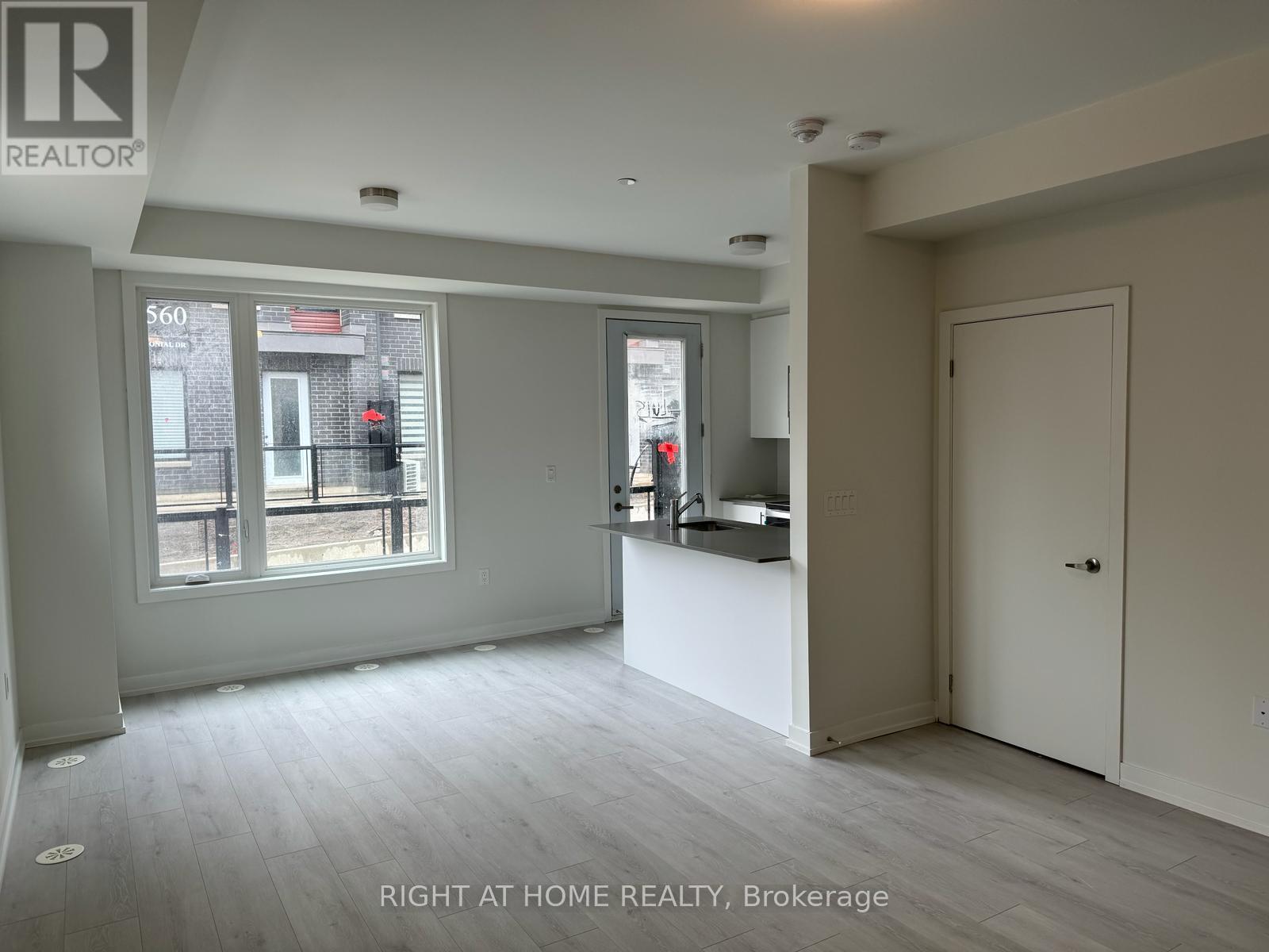 2 - 3562 Colonial Drive, Mississauga, Ontario  L5L 5R9 - Photo 3 - W13606764